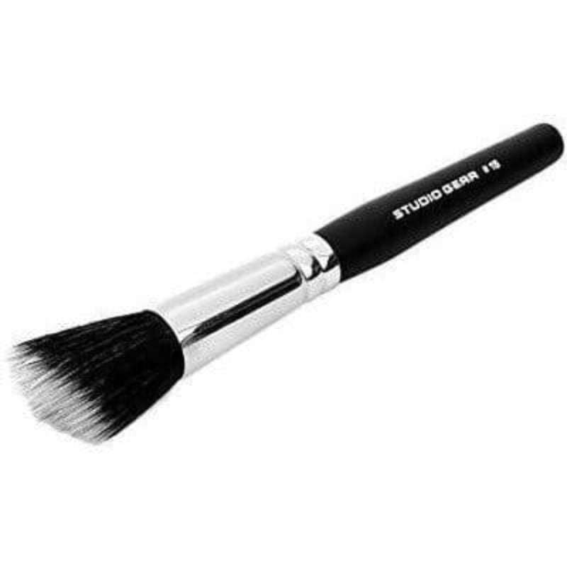 #15 BRONZER / STIPPLING BRUSH - Studio Gear Cosmetics