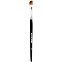 #31 INVINCIBLE EYELINER BRUSH - Studio Gear Cosmetics